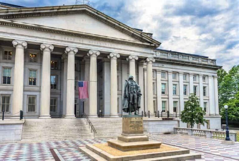 U.S Senator gains 40% in three weeks since suspicious stock trade