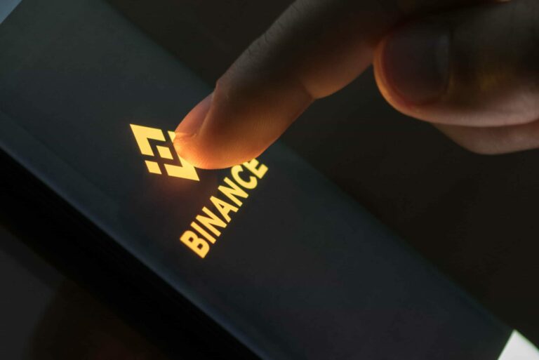 Binance drops below 50% market share on regulatory pressure
